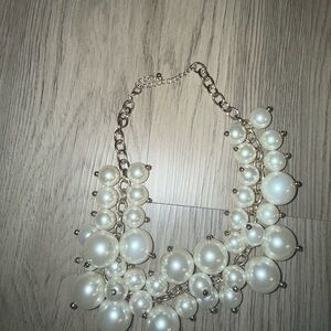 ⭐️Elegant Pearl Statement‎ Necklace⭐️